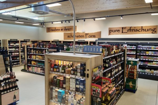 EDEKA Susanne Krüger e.K. in Binz OT Prora - Getränkeabteilung